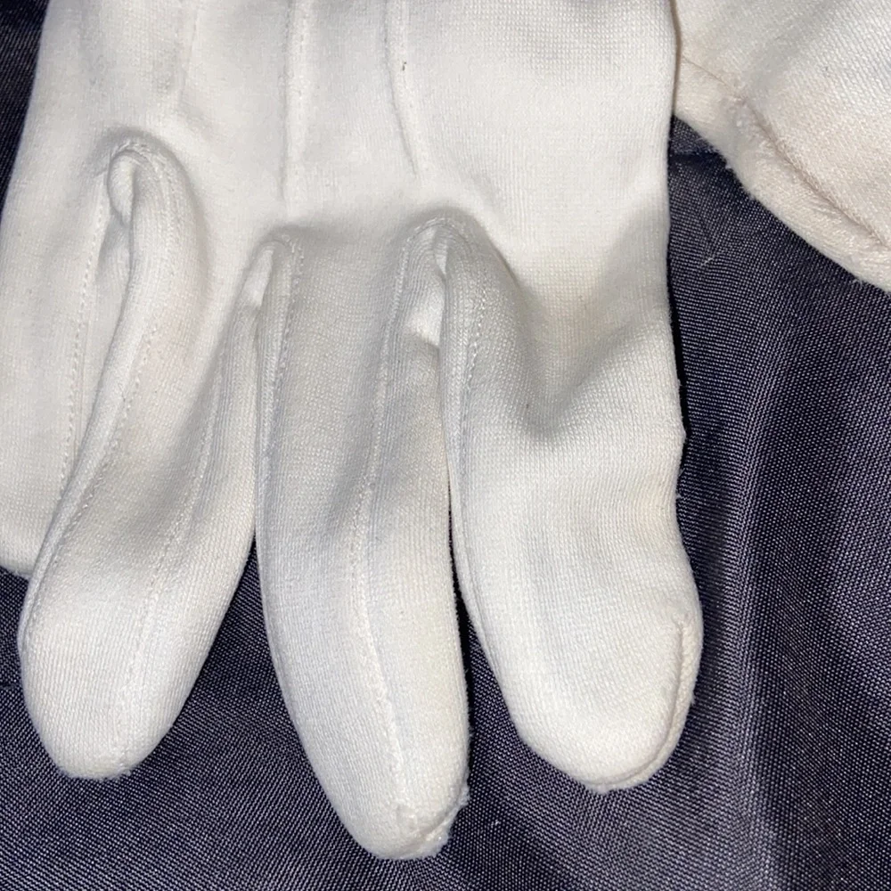 Vintage white gloves size medium
